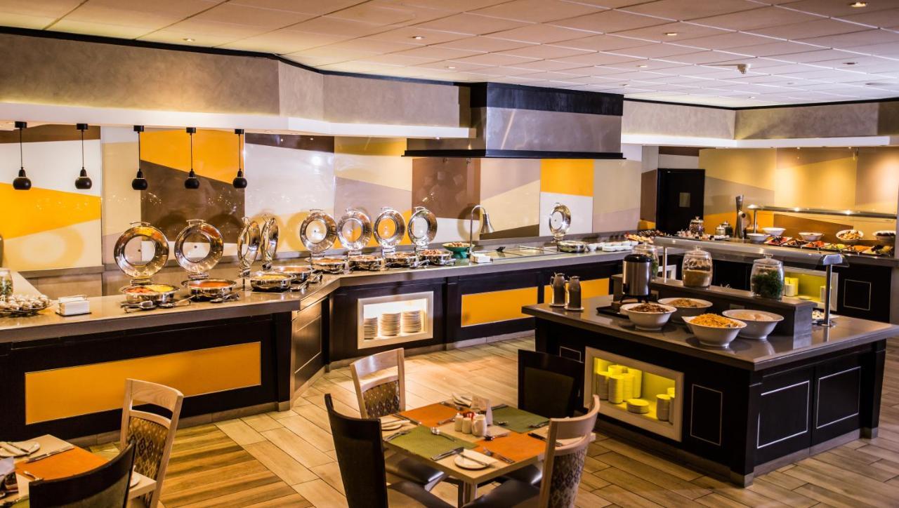 מלון קמפטון פארק Garden Court Or Tambo International Airport מראה חיצוני תמונה