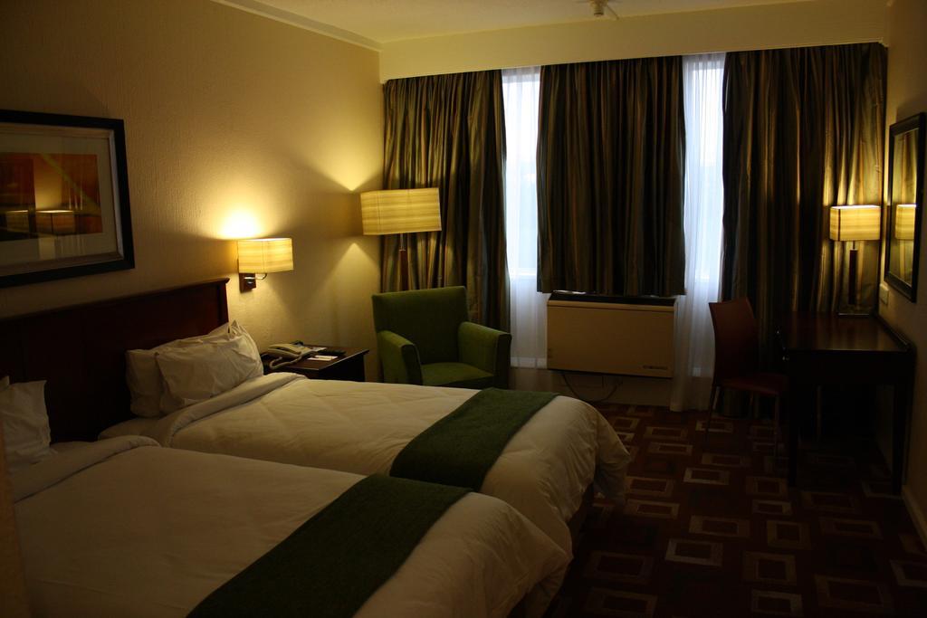 מלון קמפטון פארק Garden Court Or Tambo International Airport מראה חיצוני תמונה